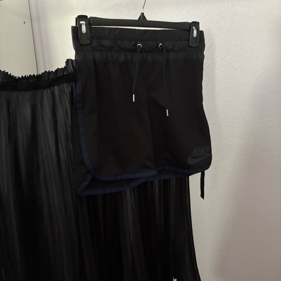 NIKE x SACAI sz XXS Black Pleated Skirt Overlay w/ Elastic Waist Shorts  2015 - Picture 6 of 10